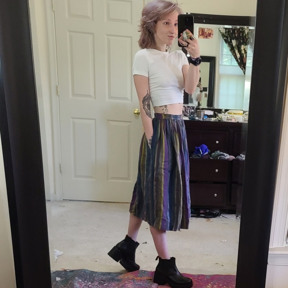 Vintage high wasted skirt with pockets